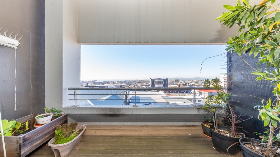 To Let 1 Bedroom Property for Rent in Woodstock Western Cape